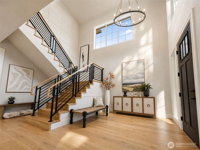 12811 SE 44th Place, Bellevue, WA 98006