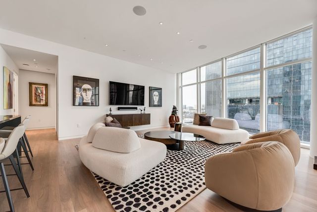 1918 Olive Street 1002, Dallas, TX 75201