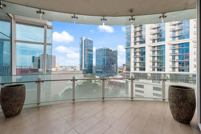 1918 Olive Street 1002, Dallas, TX 75201
