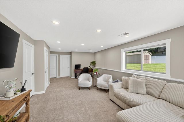 11166 Nikolas Avenue SE, Becker, MN 55308