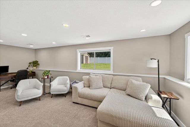 11166 Nikolas Avenue SE, Becker, MN 55308