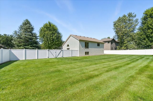 11166 Nikolas Avenue SE, Becker, MN 55308