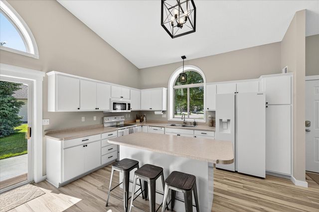 11166 Nikolas Avenue SE, Becker, MN 55308