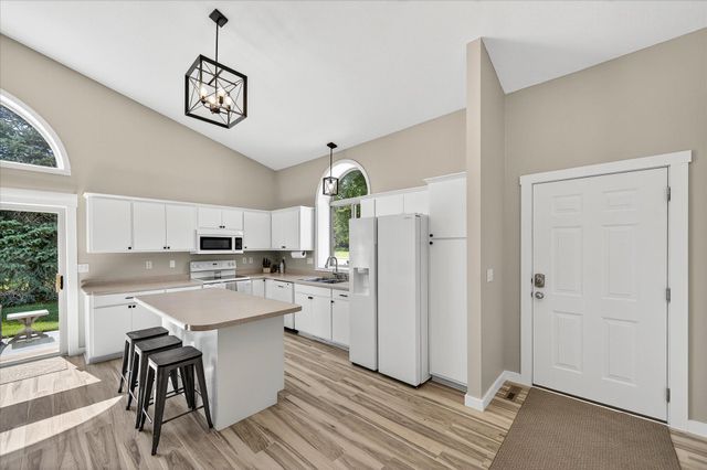 11166 Nikolas Avenue SE, Becker, MN 55308