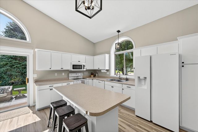 11166 Nikolas Avenue SE, Becker, MN 55308