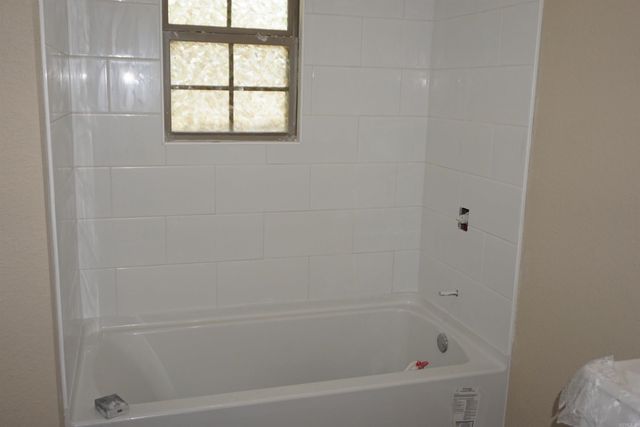 300 Clark ST, Bald Knob, AR 72010