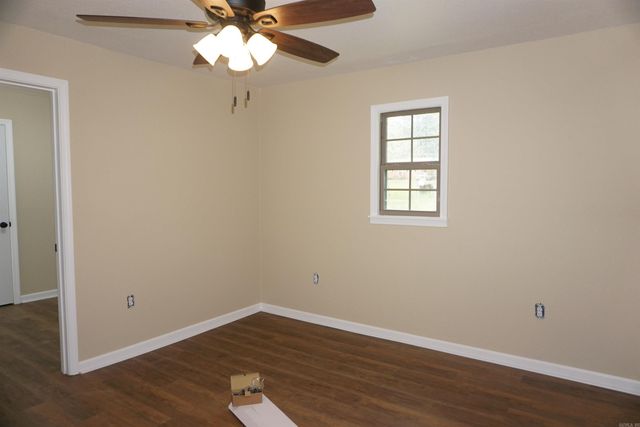 300 Clark ST, Bald Knob, AR 72010