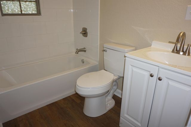 300 Clark ST, Bald Knob, AR 72010