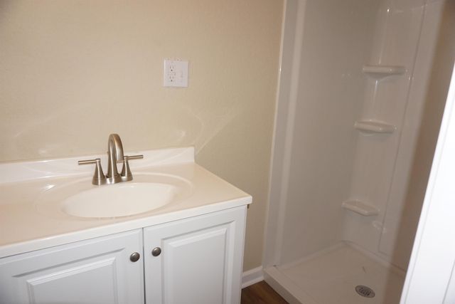 300 Clark ST, Bald Knob, AR 72010