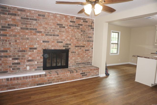 300 Clark ST, Bald Knob, AR 72010