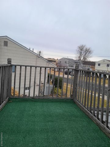 50 Ann Drive E, Freeport, NY 11520