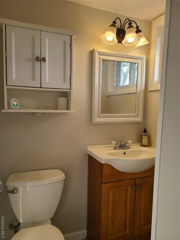 50 Ann Drive E, Freeport, NY 11520