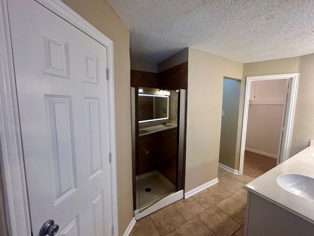 19318 Gagelake Lane, Houston, TX 77084