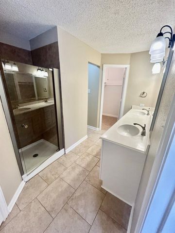 19318 Gagelake Lane, Houston, TX 77084