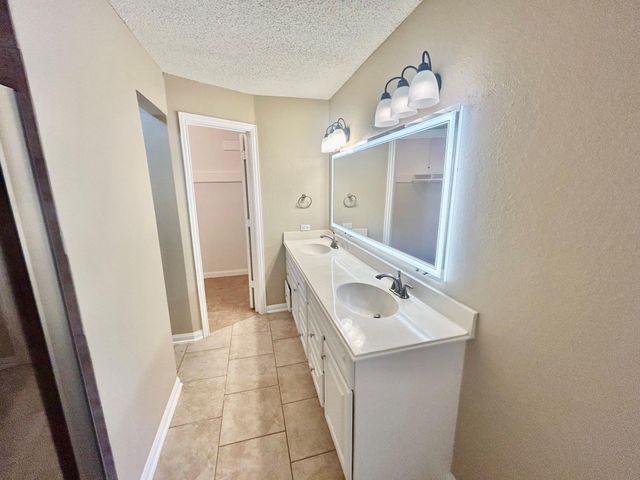 19318 Gagelake Lane, Houston, TX 77084