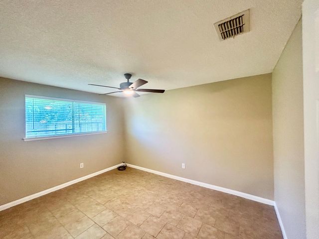 19318 Gagelake Lane, Houston, TX 77084