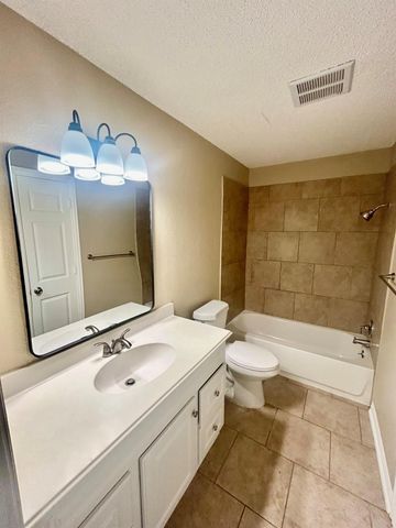 19318 Gagelake Lane, Houston, TX 77084