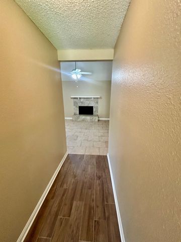 19318 Gagelake Lane, Houston, TX 77084