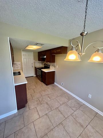 19318 Gagelake Lane, Houston, TX 77084