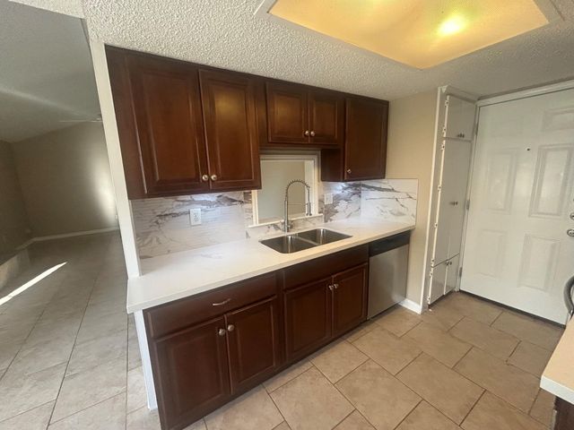 19318 Gagelake Lane, Houston, TX 77084