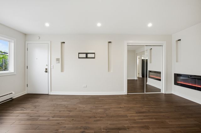 6555 W Belmont Avenue 3W, Chicago, IL 60634