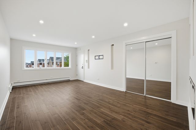 6555 W Belmont Avenue 3W, Chicago, IL 60634