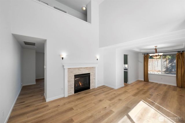 19312 76th Place NE, Kenmore, WA 98028