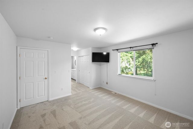 19312 76th Place NE, Kenmore, WA 98028