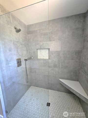 19312 76th Place NE, Kenmore, WA 98028