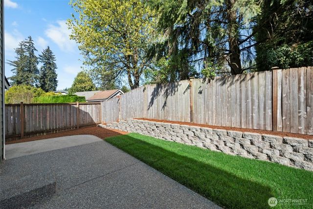 19312 76th Place NE, Kenmore, WA 98028