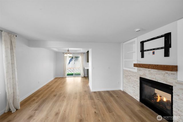 19312 76th Place NE, Kenmore, WA 98028