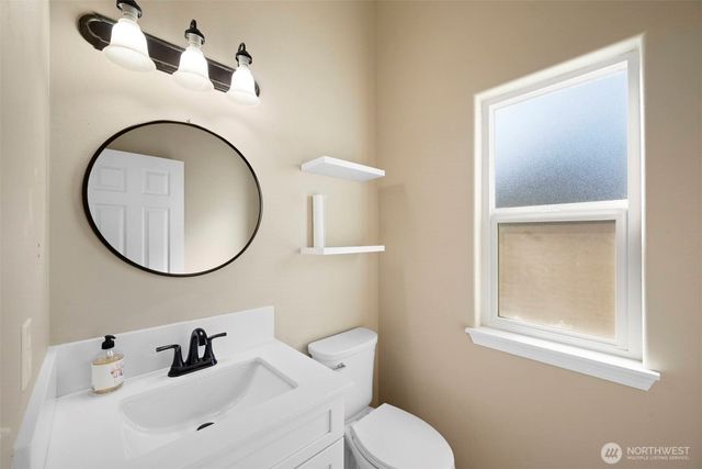 19312 76th Place NE, Kenmore, WA 98028