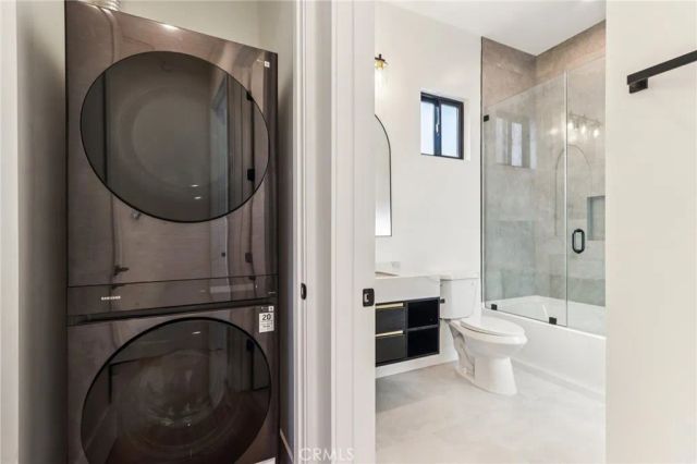 8006 Lloyd Avenue, North Hollywood, CA 91605