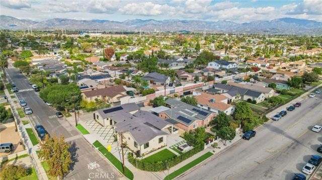 8006 Lloyd Avenue, North Hollywood, CA 91605