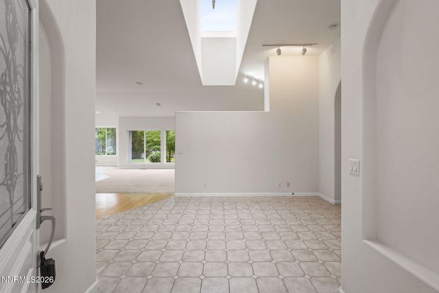 30 Ocelet Way, Reno, NV 89511