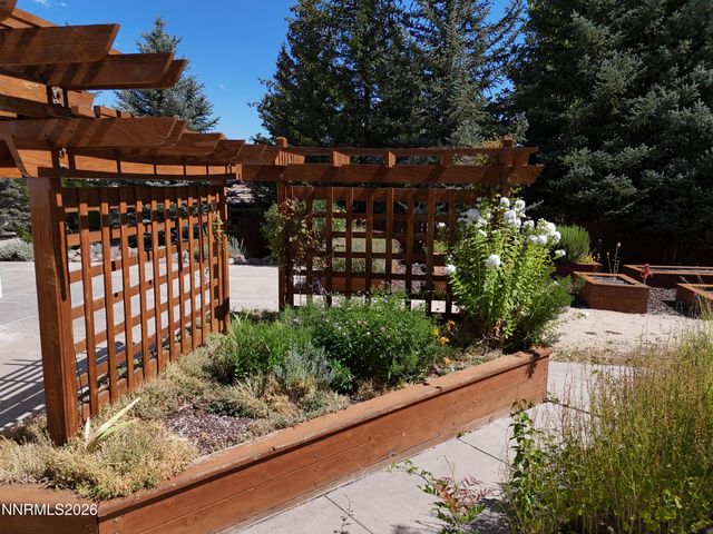 30 Ocelet Way, Reno, NV 89511