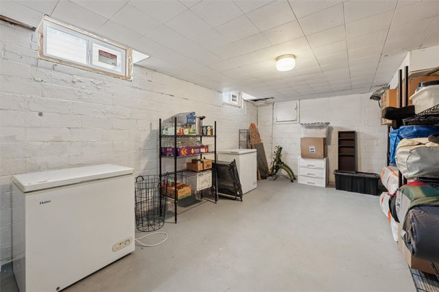 1225 Marston Avenue, Ames, IA 50010