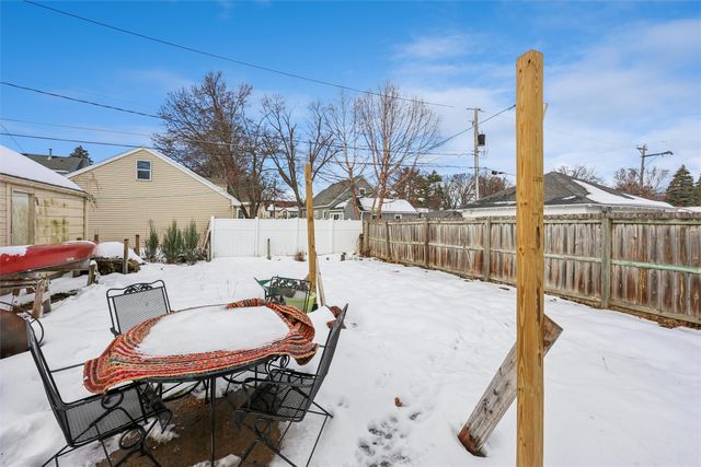 1225 Marston Avenue, Ames, IA 50010