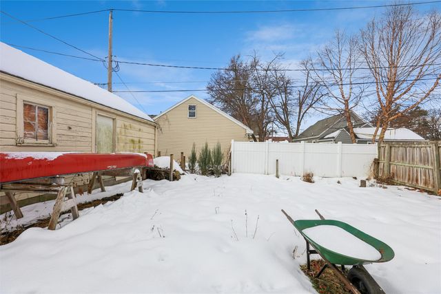 1225 Marston Avenue, Ames, IA 50010