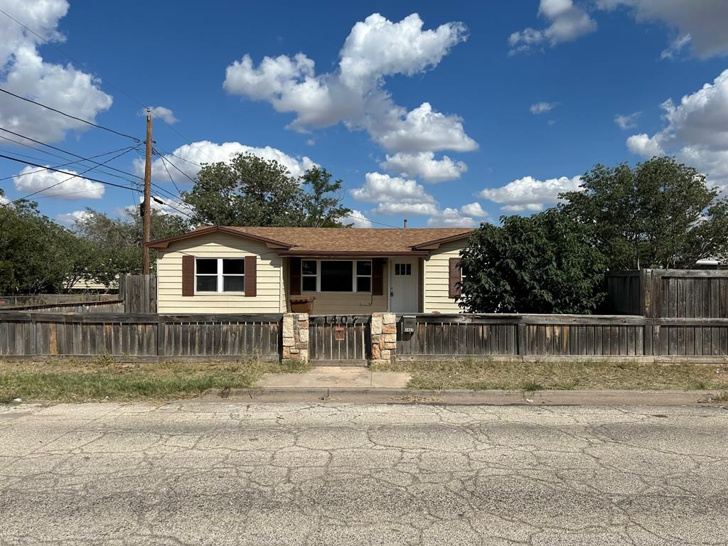 1407 Owens, Big Spring, TX 79720
