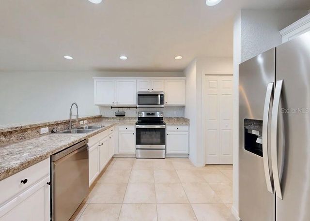 7211 MERLOT SIENNA AVENUE, Gibsonton, FL 33534