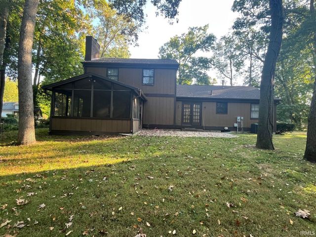 51561 Teasdale Court, South Bend, IN 46637