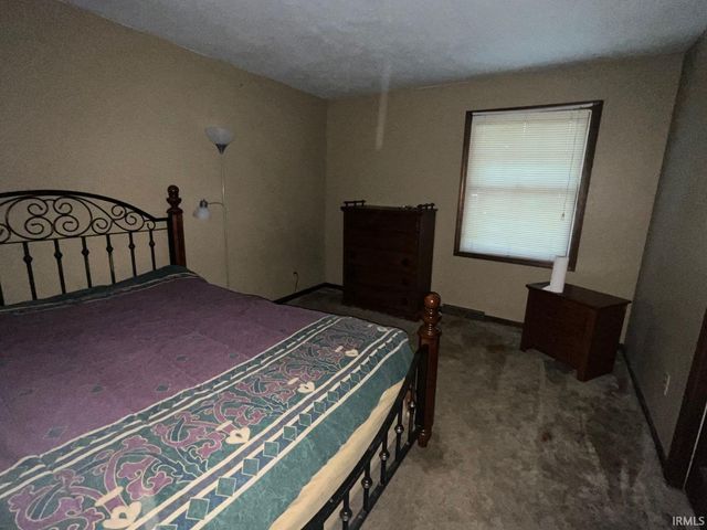 51561 Teasdale Court, South Bend, IN 46637