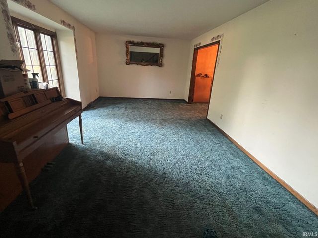 51561 Teasdale Court, South Bend, IN 46637