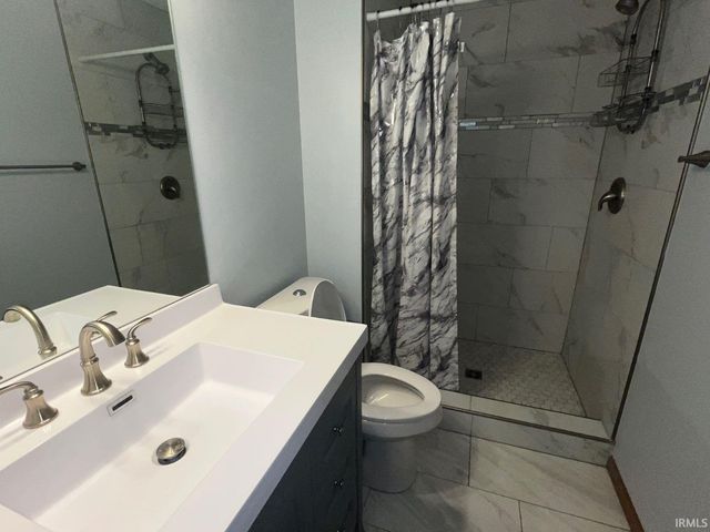 51561 Teasdale Court, South Bend, IN 46637