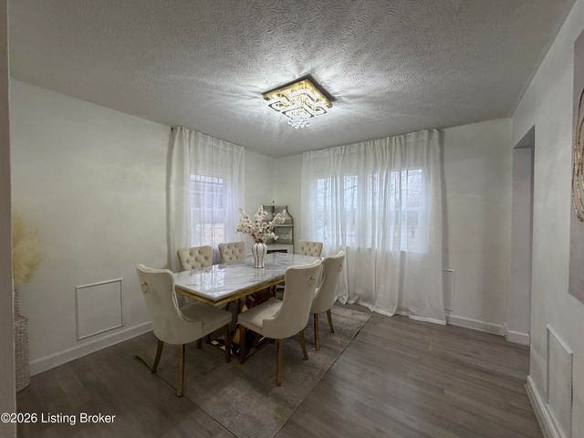 3345 Pioneer Trail, Pioneer Village, KY 40165