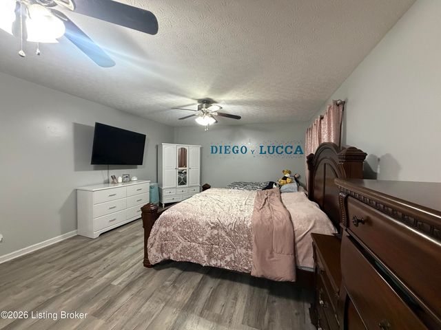 3345 Pioneer Trail, Pioneer Village, KY 40165