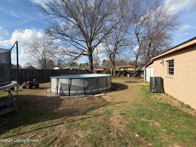 3345 Pioneer Trail, Pioneer Village, KY 40165