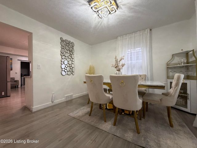 3345 Pioneer Trail, Pioneer Village, KY 40165