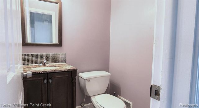 44820 Yorkshire Drive, Novi, MI 48375